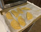 Foto del paso 4 de la receta: Empanadas de mermelada, Nutella, mantequilla de maní y cajeta