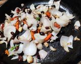 A picture of step 2 of Tomato Chutney.