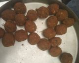 A picture of step 1 of Moong Dal Kachori.