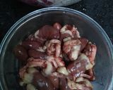 Hình bước làm 2 của món Rau củ xào tim gà