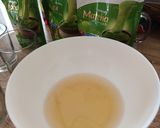 Foto langkah ke 1 dari resep Matcha Panna Cotta with Strawberry Compote.
