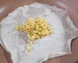 Foto langkah ke 3 dari resep Martabak Mie.