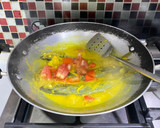 Foto langkah ke 2 dari resep Ikan Kembung Kuah Kuning.