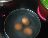 Foto del paso 1 de la receta: Arvejas compuestas con chistorra y huevo duro
