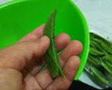 Foto langkah ke 1 dari resep Arcis Tumis Sosis Simple.