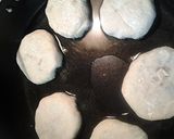 A picture of step 8 of Chinese meat pie.
