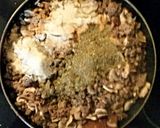 A picture of step 3 of Tinklee's Amazing Lasagna.