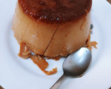Foto del paso 4 de la receta: Flan de huevo, manzana, vainilla y galleta.Sin lactosa