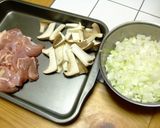 A picture of step 1 of Soy Sauce Flavored Chicken in Cream Sauce.