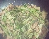 รูปขั้นตอนการทำที่ 4 ของ เต้าหู้ไข่ย่างผัดโต้เหมี่ยวหมูสับ