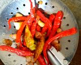 Foto langkah ke 3 dari resep 9. Tempe Penyet Sambal.