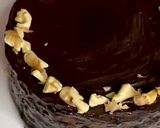 A picture of step 8 of Chocolate biscuit cake.