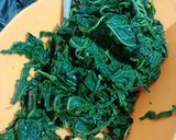 Foto langkah ke 1 dari resep Oseng daun singkong.
