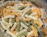 Foto del paso 4 de la receta 23. Ensalada de pasta con atún y huevo
