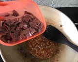 Foto langkah ke 6 dari resep Hati Kentang Masak Manis.