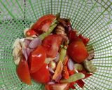 Foto langkah ke 3 dari resep Oseng ikan asin kacang panjang.