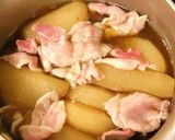 A picture of step 3 of My Mother's Staple Simmered Pork Belly and Daikon Radish.
