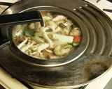 A picture of step 5 of Garlic Butter Cream Chicken.