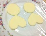 A picture of step 1 of For Hinamatsuri (Girl's Day Festival) Heart-shaped Dolls Charaben.