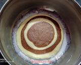 A picture of step 5 of Semolina chocolate Cake.