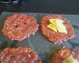 A picture of step 3 of Weezy's delicious cheese stuffed cheeseburgers!.