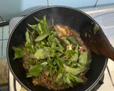 Foto langkah ke 4 dari resep Pad Kra Pao a.k.a Thai Basil Beef 🇹🇭.