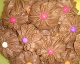 Foto langkah ke 5 dari resep Kue Semprit Cokelat.