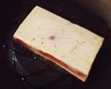 A picture of step 1 of Tuna Tataki and Mizuna Salad with Garlic-Miso Dressing.