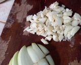 Foto langkah ke 1 dari resep Tumis Kucai Tahu Tomat (Tumis KTT).