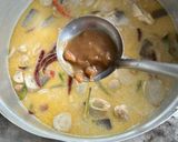 รูปขั้นตอนการทำที่ 5 ของ ต้มข่าอ่อนไก่