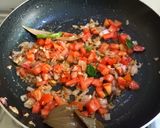 A picture of step 4 of Cauliflower korma.