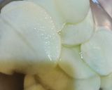 A picture of step 1 of Aloo ke pakory.