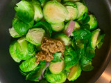 Repollitos de Bruselas con mostaza y miel
