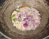 लहसुनी कढ़ाई पालक रेसिपी चरण 1 फोटो