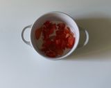 Une image de l'étape 2 de Œuf cocotte au saumon.