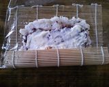 A picture of step 7 of Rolled-Up Ohagi with Walnuts and Cheese.