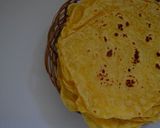 Foto langkah ke 4 dari resep Tortilla Wortel Teflon | Roti Kebab Empuk & Mudah Digulung.