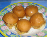 குட்டி பன் கீமா சாண்ட்விச் ரெசிபி ஸ்டேப் 3 புகைப்படம்