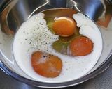 A picture of step 1 of Freezable Egg Sandwich.