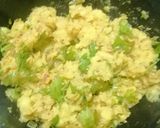 A picture of step 4 of Aloo Toast.