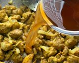 Foto langkah ke 4 dari resep Gai Pad Pongali (Ayam Tumis Bubuk Kari) Khas Thailand.