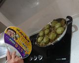 A picture of step 10 of Mugwort Rice Cakes.
