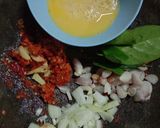 Foto langkah ke 3 dari resep Kerang bambu saos padang.