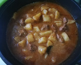 Foto del paso 7 de la receta: Patatas con carne en salsa con picada de frutos secos