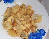 Tojásrántotta hagymával és krumplival recept fázis 6 fotója