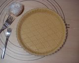 A picture of step 16 of Strawberry Amandine Tart.