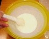A picture of step 4 of Snowman Shaped...White Chocolate Daifuku.