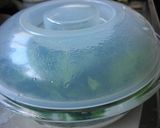 A picture of step 2 of Easy Microwave Spinach and Shio-kombu Side Dish.