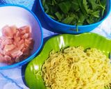 Foto langkah ke 1 dari resep Indomie Kangkung.