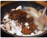 Foto del paso 3 de la receta: Bacalao confitado sobre puré de castañas y setas